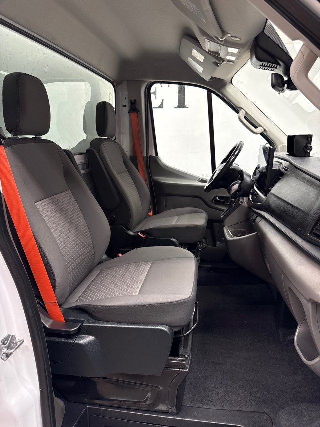 Used 2023 Ford Transit 350 RWD image 32