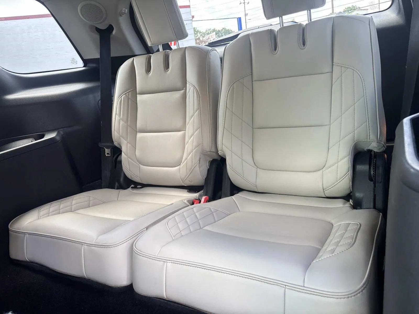 Used 2016 Ford Explorer Platinum AWD/4WD image 15