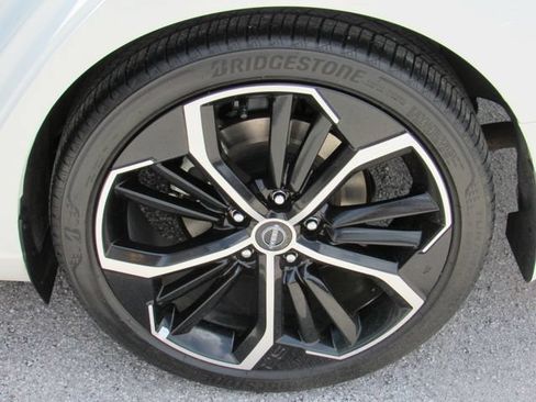 Used 2024 Nissan Altima 2.5 SR FWD image 13