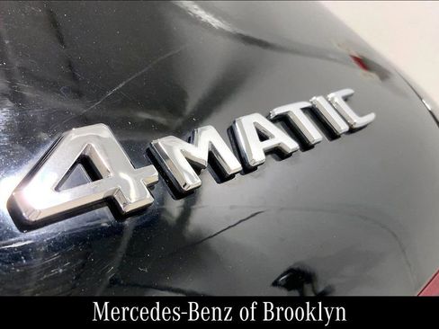 Used 2020 Mercedes-Benz GLC 300 4MATIC image 32