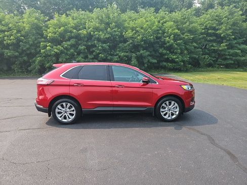 Used 2021 Ford Edge Titanium w/ Class II Trailer Tow Package AWD/4WD image 8