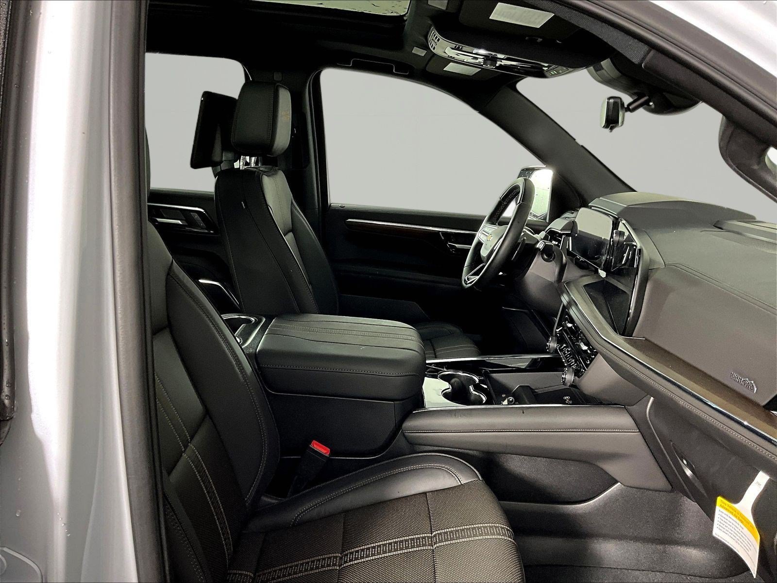 New 2026 Chevrolet Tahoe High Country AWD/4WD image 19