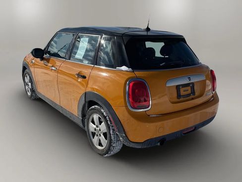 Used 2015 MINI Cooper 4-Door Hardtop image 2