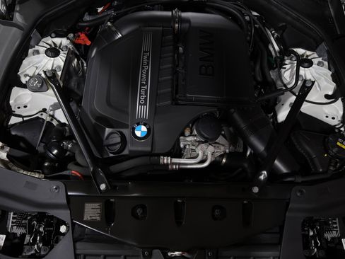 Used 2018 BMW 640i Convertible RWD image 31