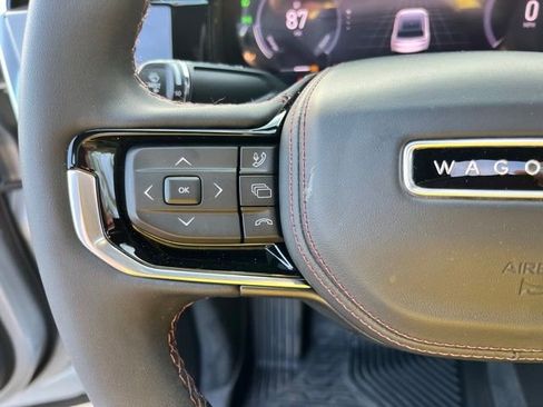 Used 2024 Jeep Wagoneer Launch Edition AWD/4WD image 36