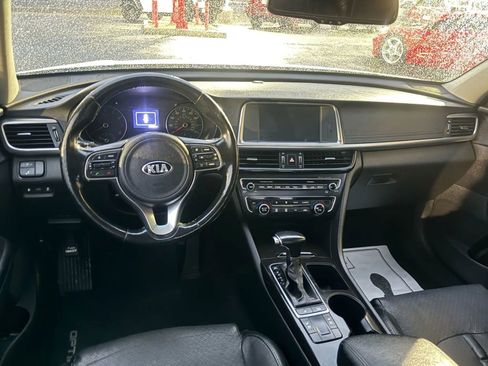 Used 2016 Kia Optima EX w/ Premium Package image 8