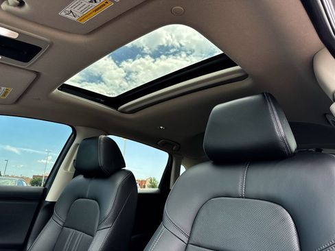 Used 2024 Honda HR-V EX-L image 21
