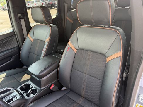 Used 2026 GMC Canyon AT4 w/ Nightfall Essentials Package AWD/4WD image 33