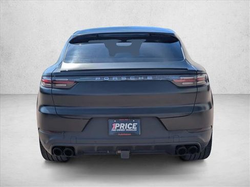 Used 2020 Porsche Cayenne S image 6