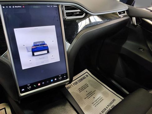 Used 2016 Tesla Model X 75D AWD/4WD image 19