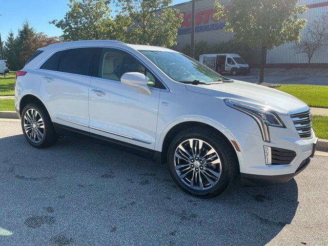 Used 2018 Cadillac XT5 Premium Luxury AWD/4WD image 2