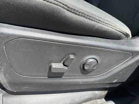 Used 2022 RAM 1500 Big Horn image 7