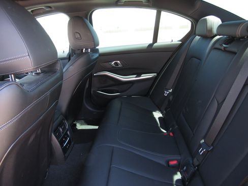 Used 2024 BMW 330i Sedan w/ Premium Package RWD image 13