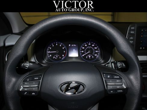 Used 2020 Hyundai Kona SE image 18