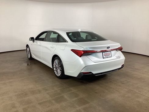 Used 2020 Toyota Avalon Limited w/ Advanced Safety Package FWD image 7