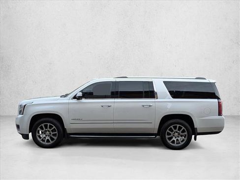 Used 2018 GMC Yukon XL Denali image 8