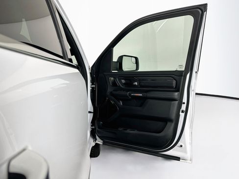 Used 2022 RAM 1500 Limited AWD/4WD image 32