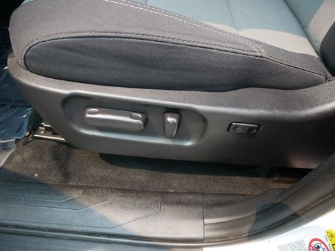 Certified 2020 Toyota Tacoma TRD Sport AWD/4WD image 16