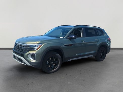 New 2026 Volkswagen Atlas Peak Edition image 1