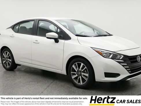 Used 2025 Nissan Versa SV FWD image 1