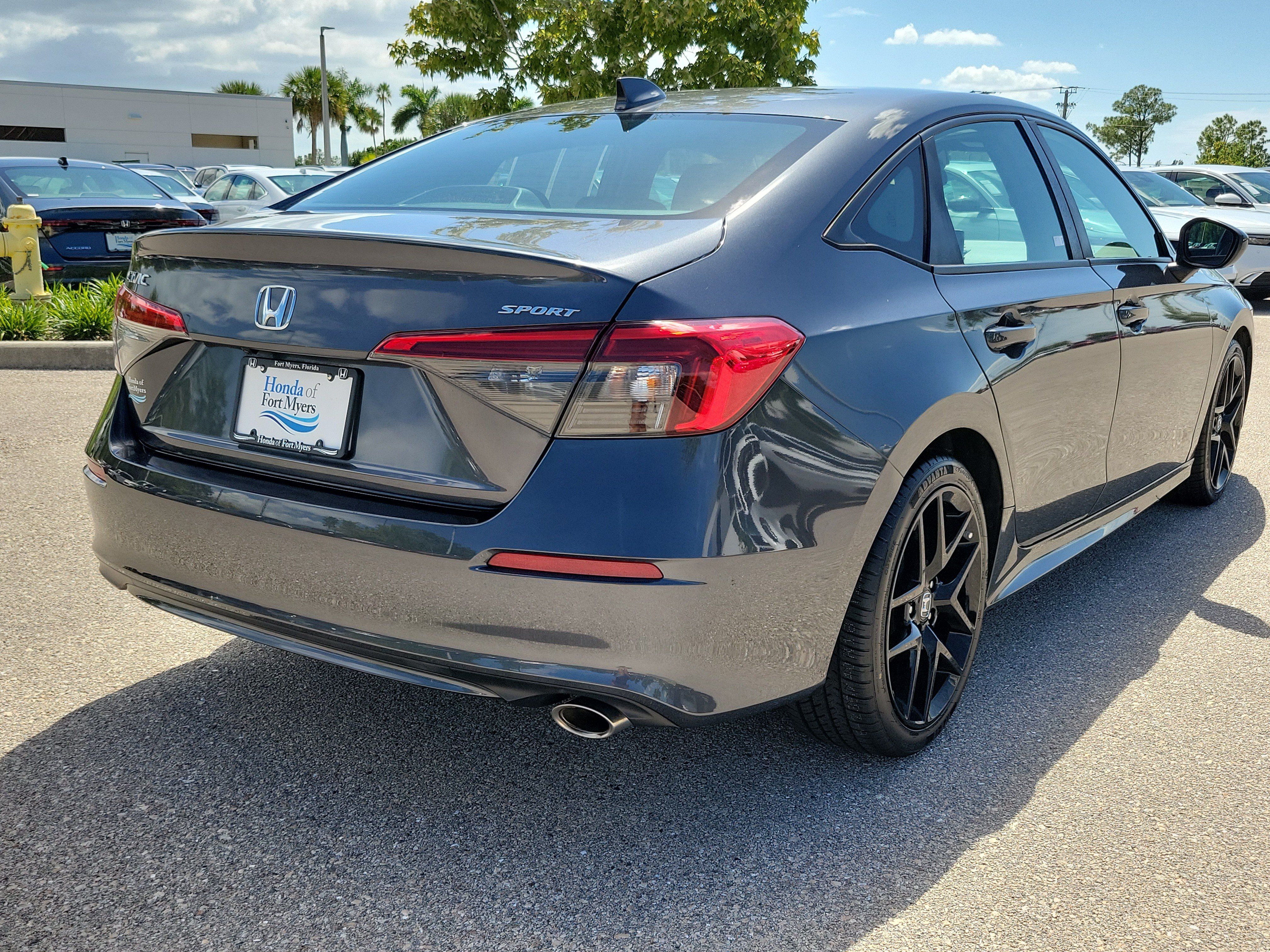 Used 2022 Honda Civic Sport image 6