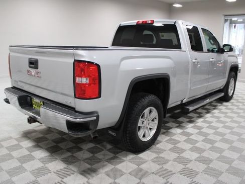 Used 2018 GMC Sierra 1500 SLE w/ SLE Value Package AWD/4WD image 10