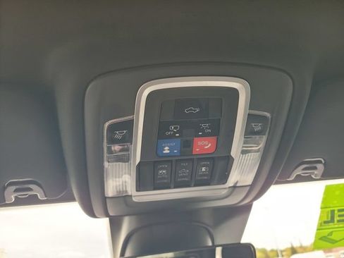Used 2020 RAM 2500 Limited AWD/4WD image 23