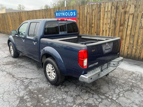 Used 2015 Nissan Frontier SV w/ SV Value Truck Package image 6