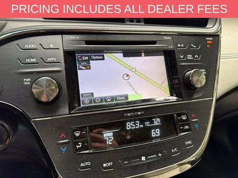 Used 2018 Toyota Avalon XLE Premium FWD image 12
