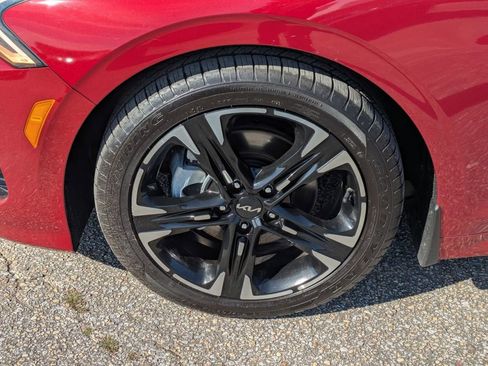 Used 2022 Kia K5 GT-Line image 11