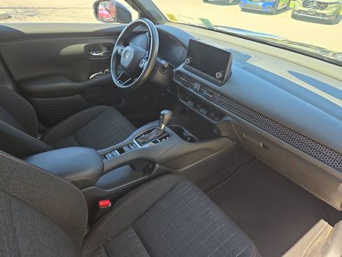 Certified 2024 Honda HR-V Sport image 25
