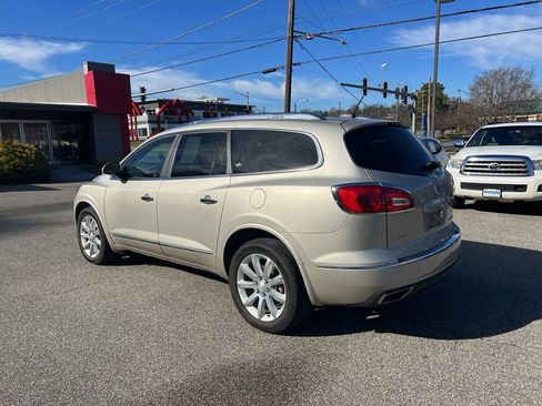 Used 2017 Buick Enclave Premium w/ Experience Buick Package image 12
