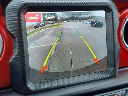 Used 2021 Jeep Wrangler Unlimited Rubicon w/ Xtreme Recon 35" Tire Package image 21