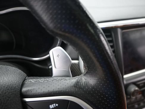 Used 2018 Jeep Grand Cherokee SRT AWD/4WD image 29