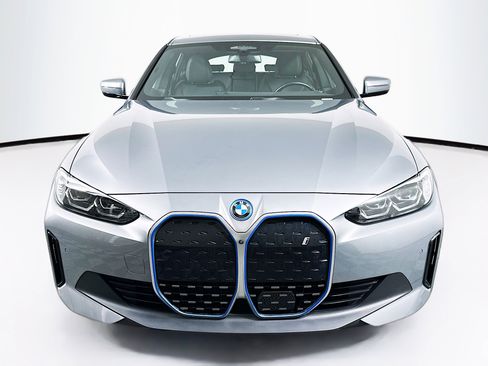 Used 2024 BMW i4 eDrive40 RWD image 2