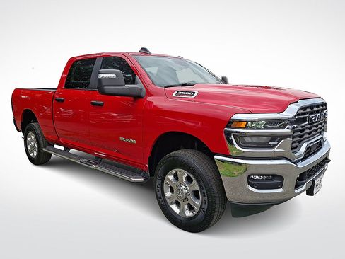 Certified 2026 RAM 2500 Big Horn AWD/4WD image 1