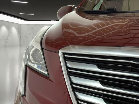 Used 2017 Cadillac XT5 Luxury w/ Driver Awareness Package image 10