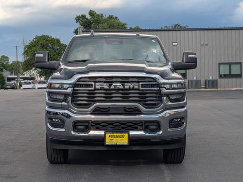 Used 2026 RAM 2500 Big Horn AWD/4WD image 2