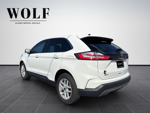 Used 2024 Ford Edge SEL w/ Convenience Package AWD/4WD image 5