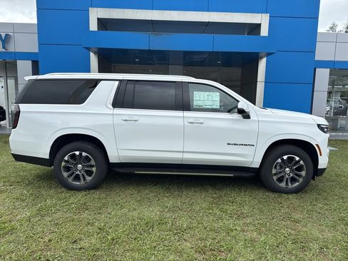 New 2026 Chevrolet Suburban LT w/ Comfort Package image 3