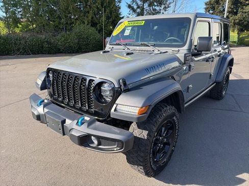Used 2023 Jeep Wrangler Unlimited w/ Cold Weather Group image 7