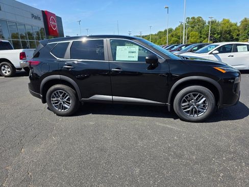 New 2026 Nissan Rogue S image 2