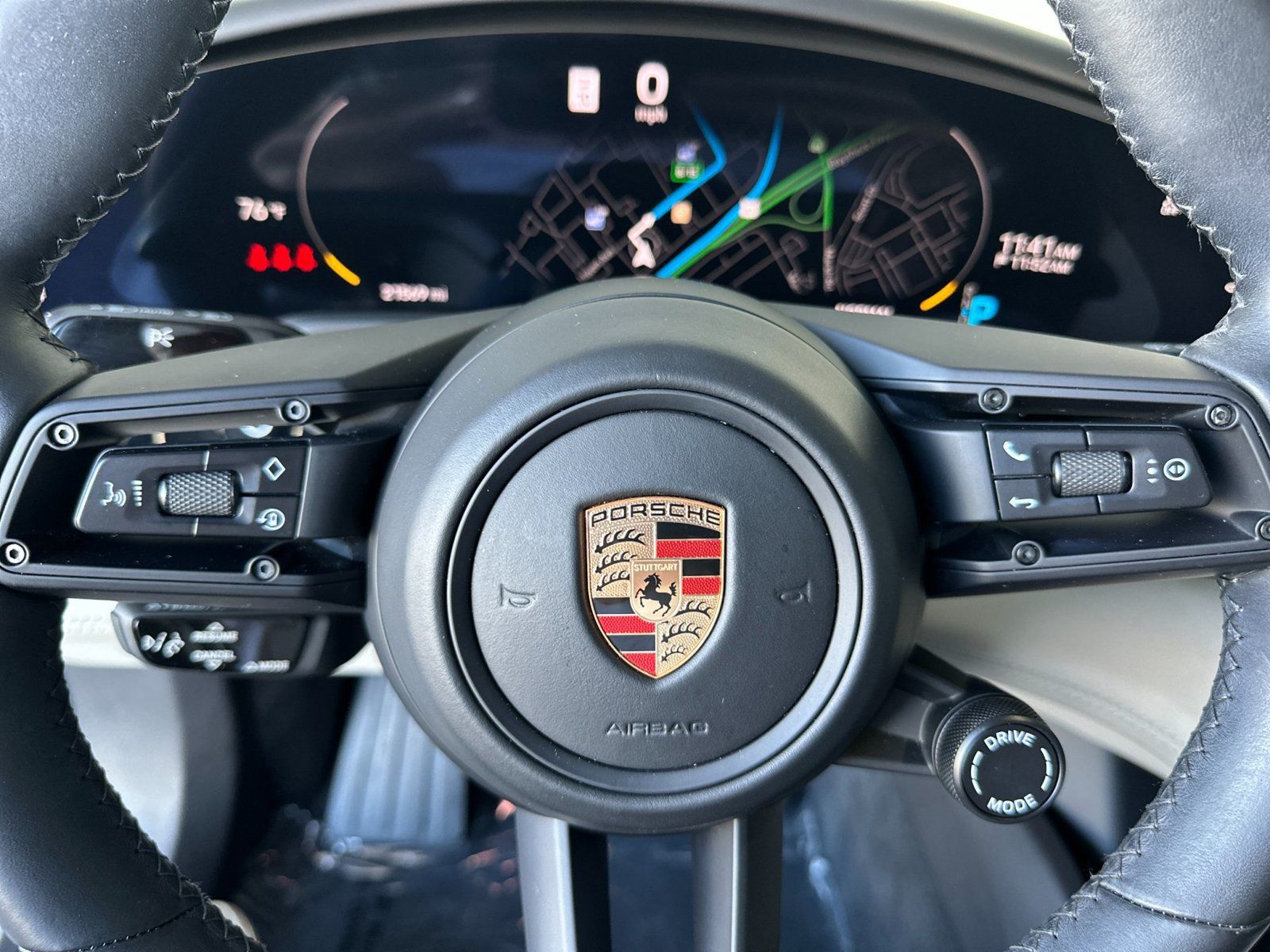 Certified 2023 Porsche Taycan 4S AWD/4WD image 27