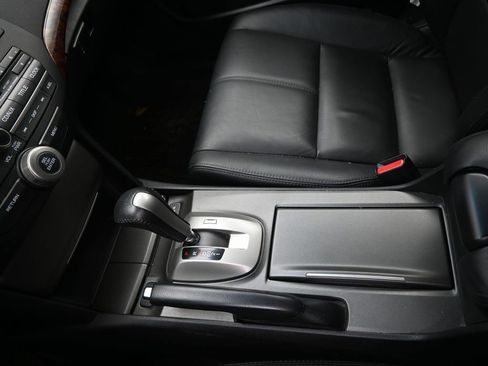 Used 2011 Honda Crosstour EX-L image 17