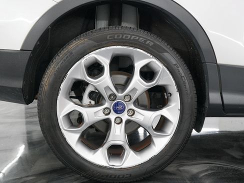 Used 2015 Ford Escape Titanium w/ Equipment Group 301A FWD image 6