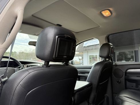 Used 2005 Dodge Ram 3500 Truck SLT image 16