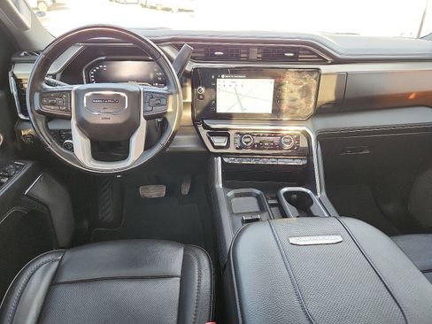 Used 2024 GMC Sierra 3500 Denali w/ Technology Package image 10