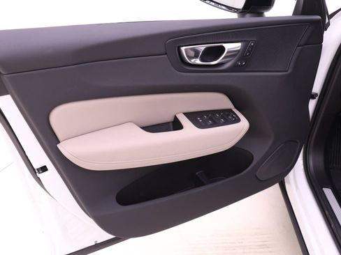 New 2026 Volvo XC60 B5 Plus w/ Protection Package Premier image 9