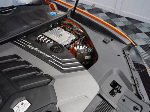 Used 2022 Lamborghini Urus AWD/4WD image 74
