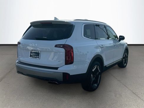 Certified 2024 Kia Telluride S w/ S Sunroof Package AWD/4WD image 7